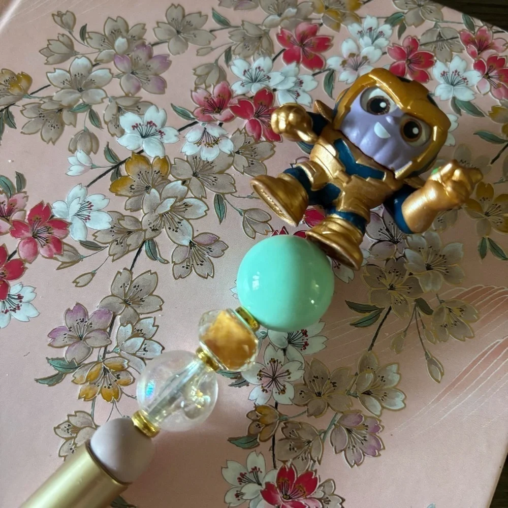 Marvel Doorables: Guardians of the Galaxy: Thanos handmade beaded pen